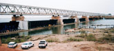 Montage batardeau du barrage Markala-Mali